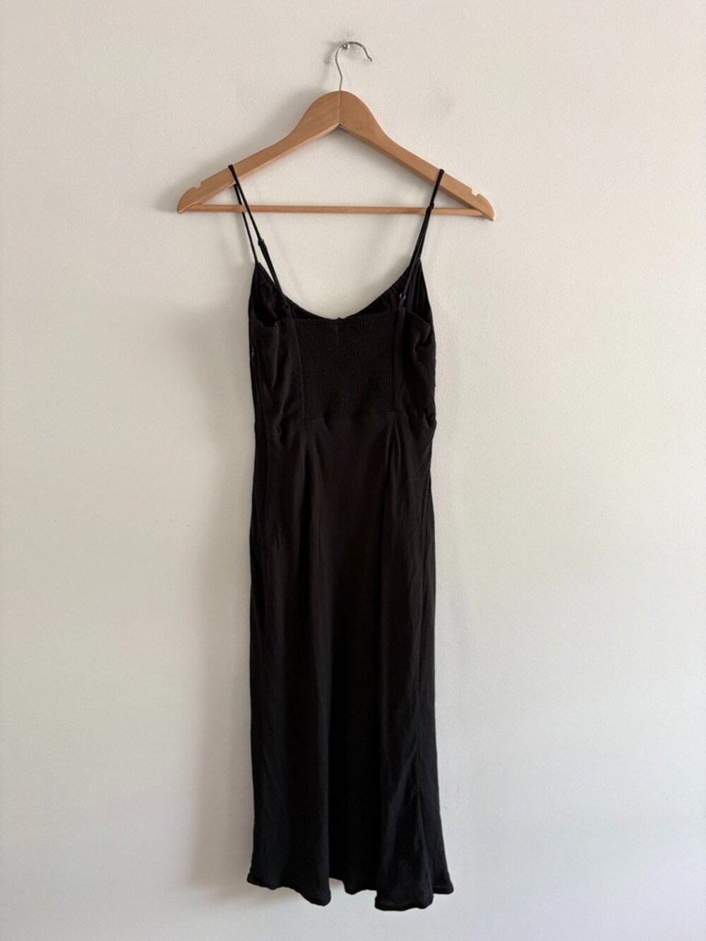 Aritzia Wilfred Bellow Crepe Midi Dress Gathered Bust Drape Black Size 4 - Picture 6 of 9